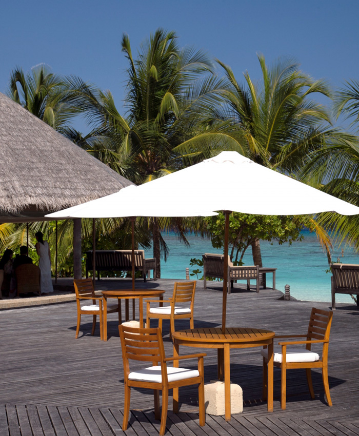 Coco Palm Dhuni Kolhu - Conch Bar